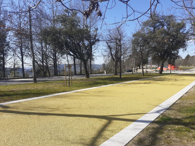 Tinta rodoviária aplicada num parque em Portugal pela Candela, Marcação Rodoviária – Road marking paint